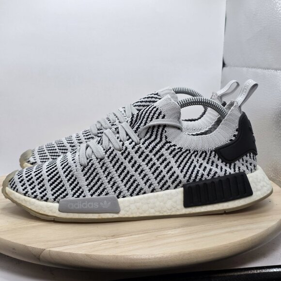 Adidas Mens NMD R1 CQ2387 Gray Running Shoes Sneakers Size 10 - Picture 1 of 9